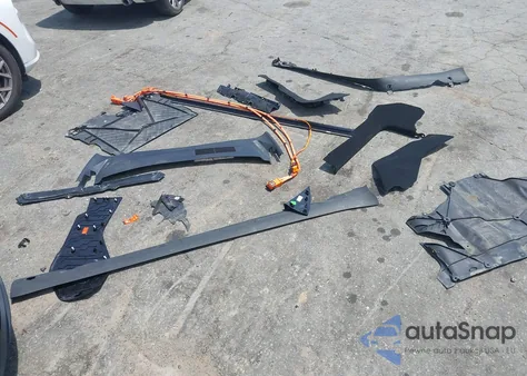 2025 Tesla Model 3 Long Range All-Wheel Drive из США, поврежденный, VIN 5YJ3E1EB3SF899178